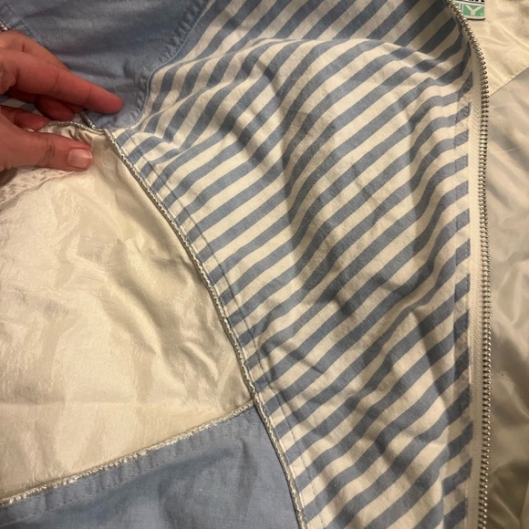 Women’s vintage whitefish bay zippered windbreaker with shoulder pads - Picture 4 of 5